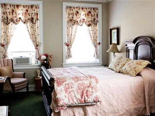 Kenmore Inn Φρέντερικσμπεργκ Δωμάτιο φωτογραφία